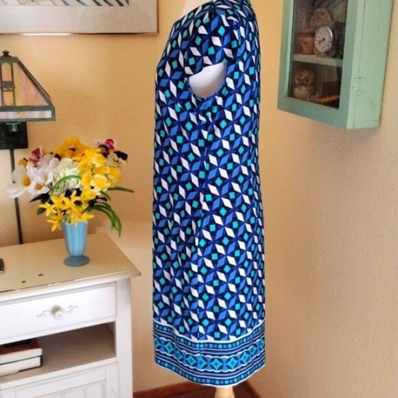 Liz Claiborne Soft Knit Dress - Picture 2 of 9